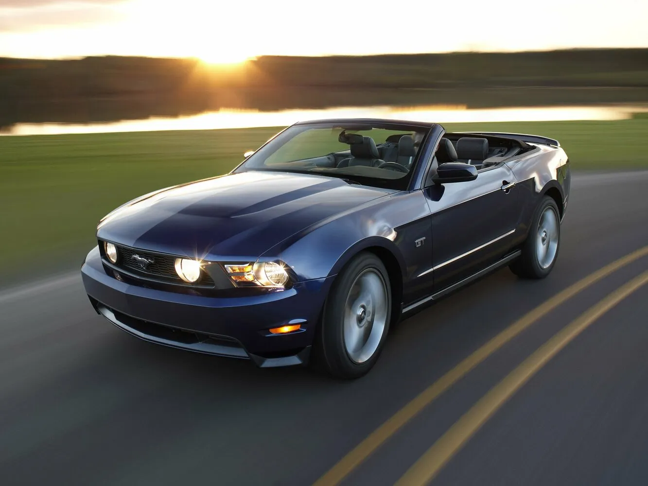 Ford Mustang V Рестайлинг