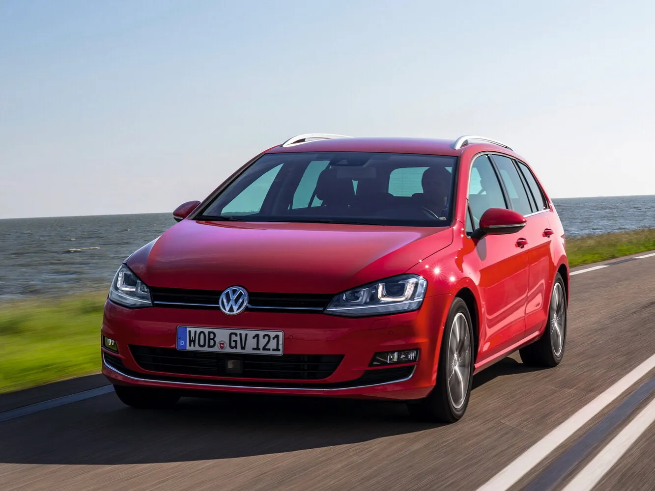 Volkswagen Golf 1.6d AMT (110 л.с.)