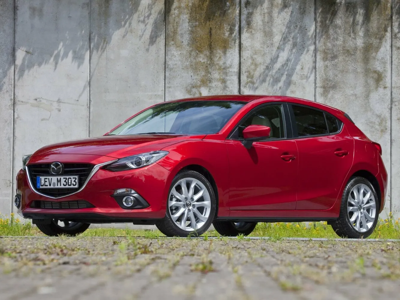 Mazda 3 1.5 AT (120 л.с.)