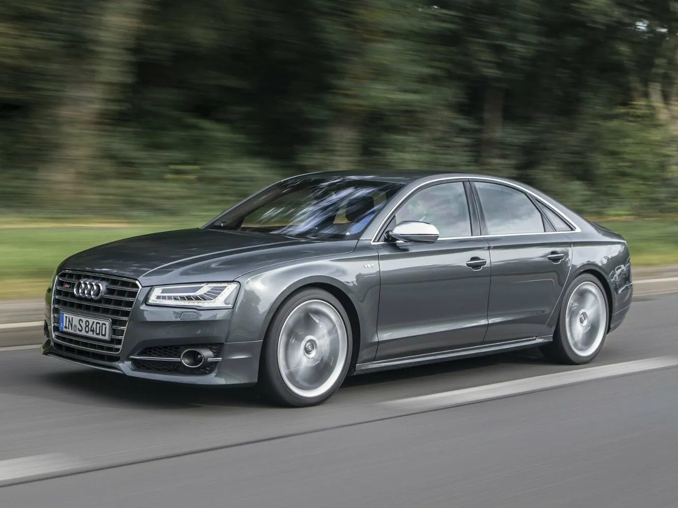 Audi S8