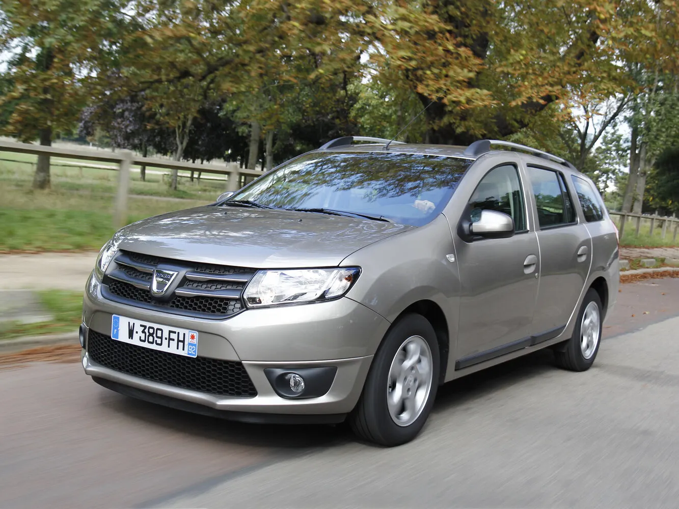 Dacia Logan 1.5d AMT (90 л.с.)