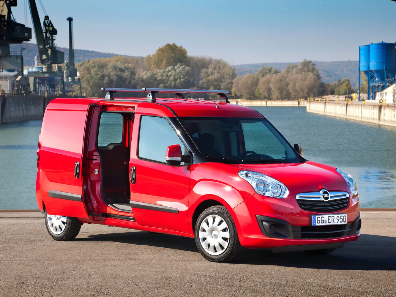 Opel Combo L2 1.6d MT (120 л.с.)