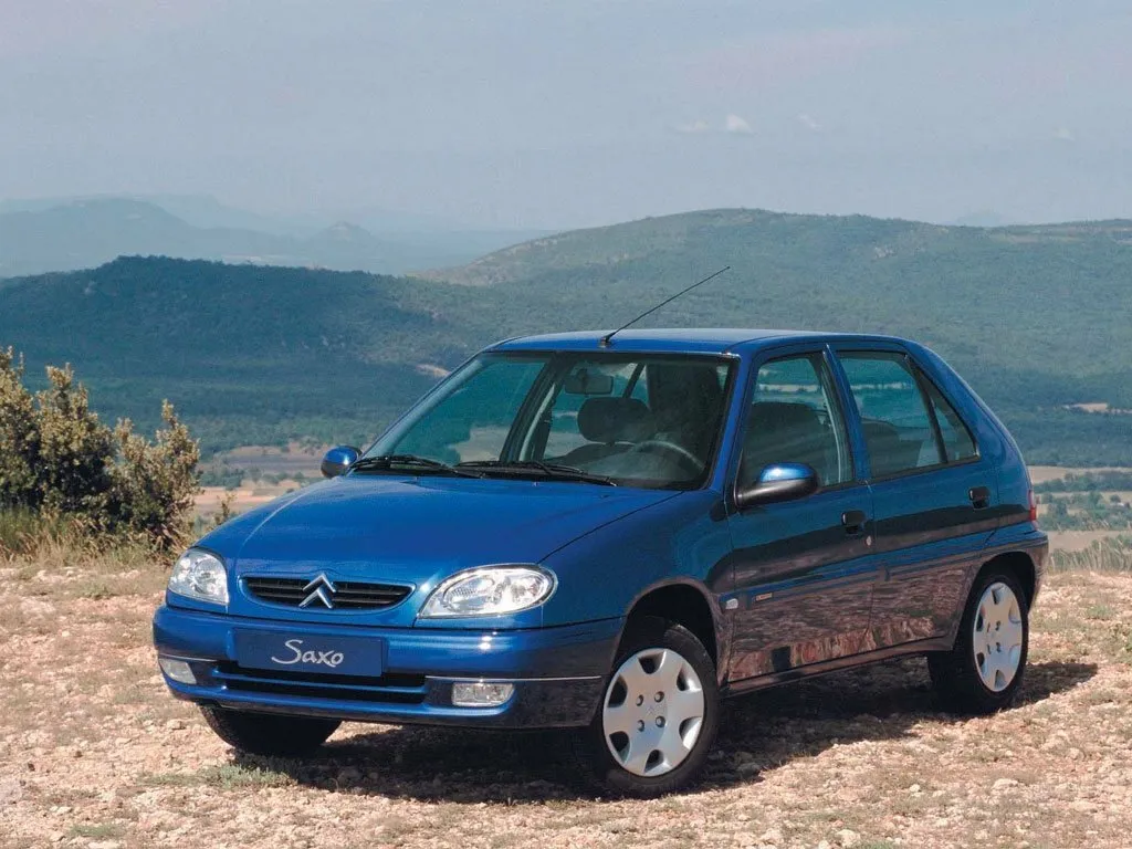 Citroen Saxo 1.6 MT (98 л.с.)