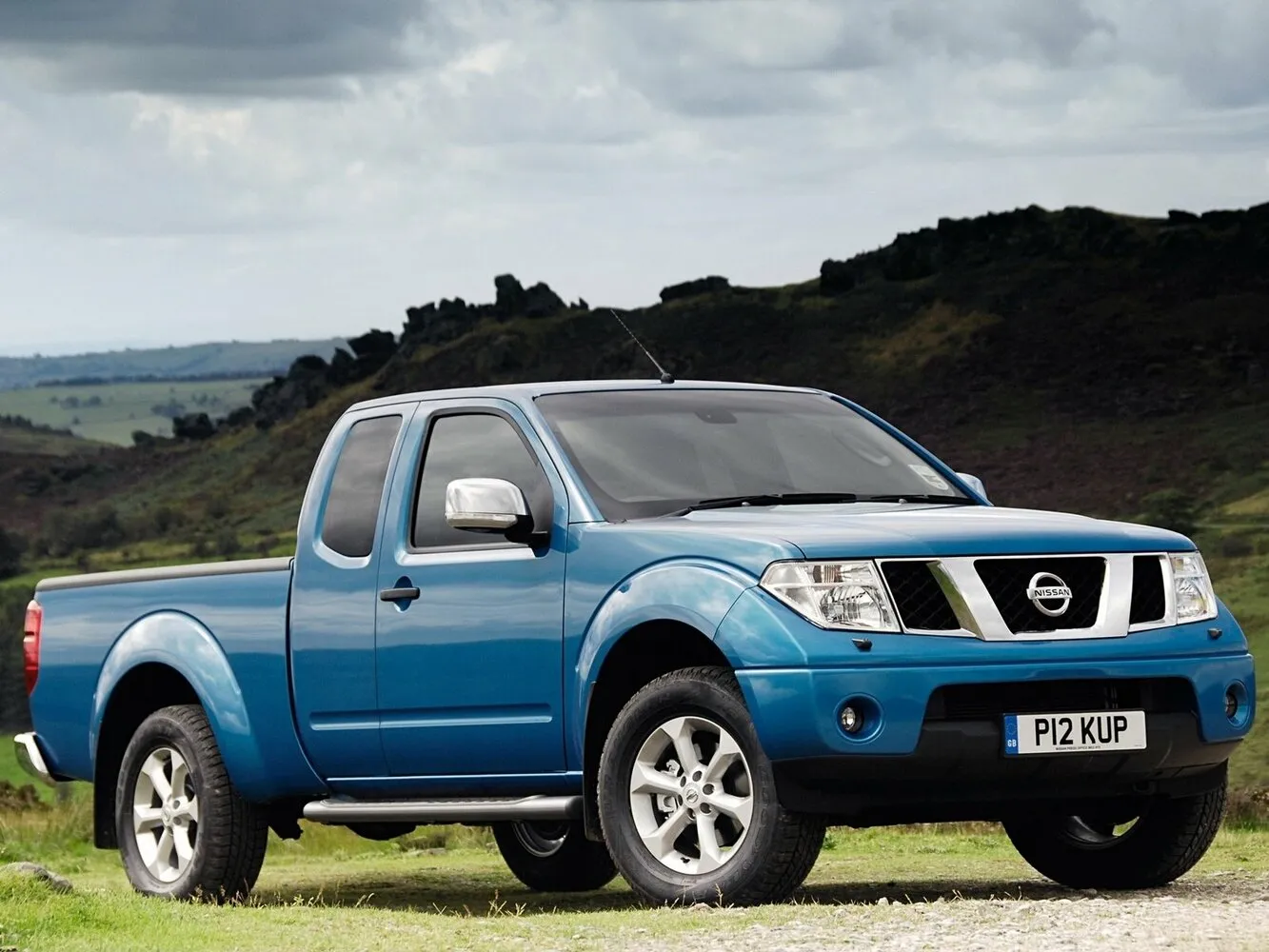 Nissan Navara (Frontier) III (D40)