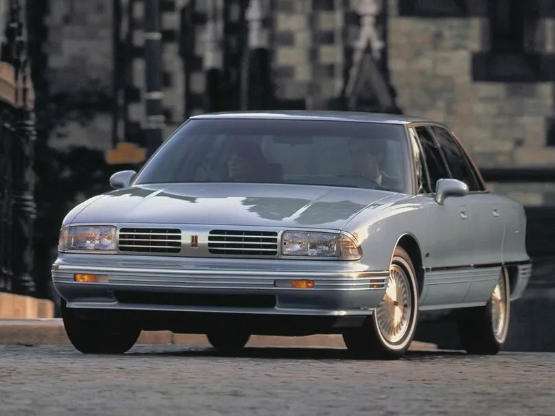 Oldsmobile Ninety-Eight XI