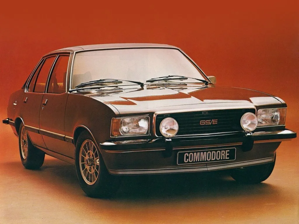 Opel Commodore 2.8 AT (140 л.с.)