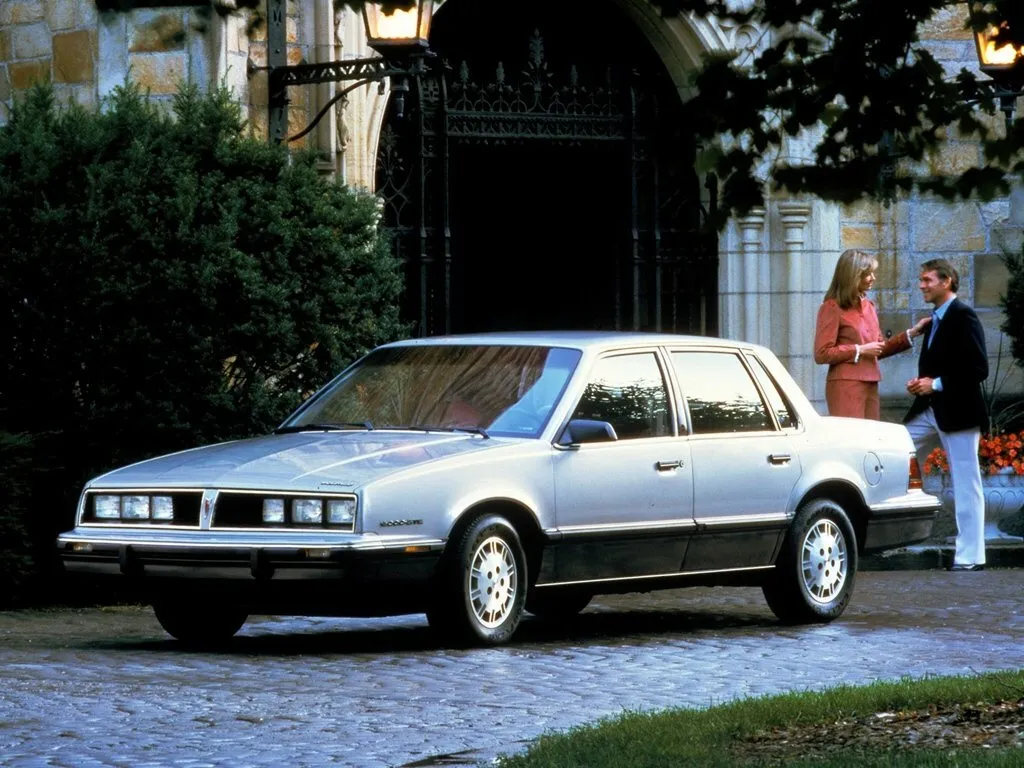 Pontiac 6000 