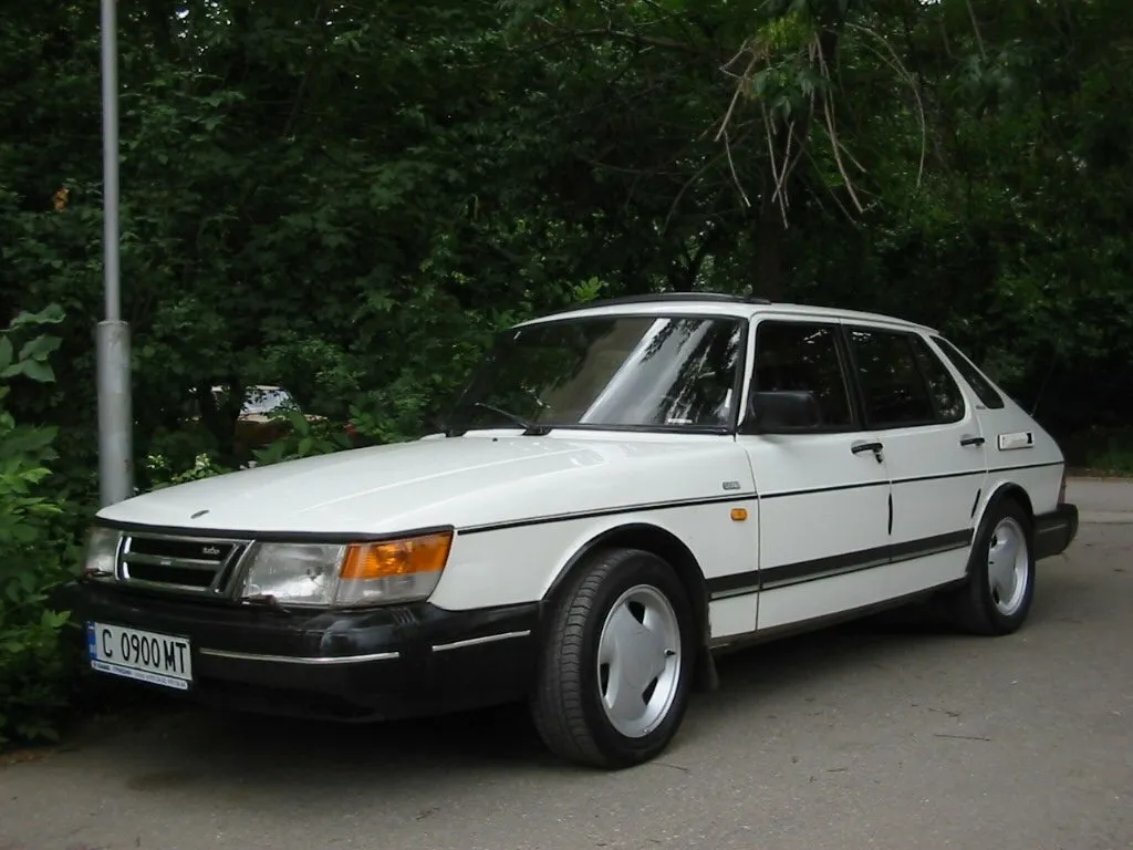 Saab 900 I