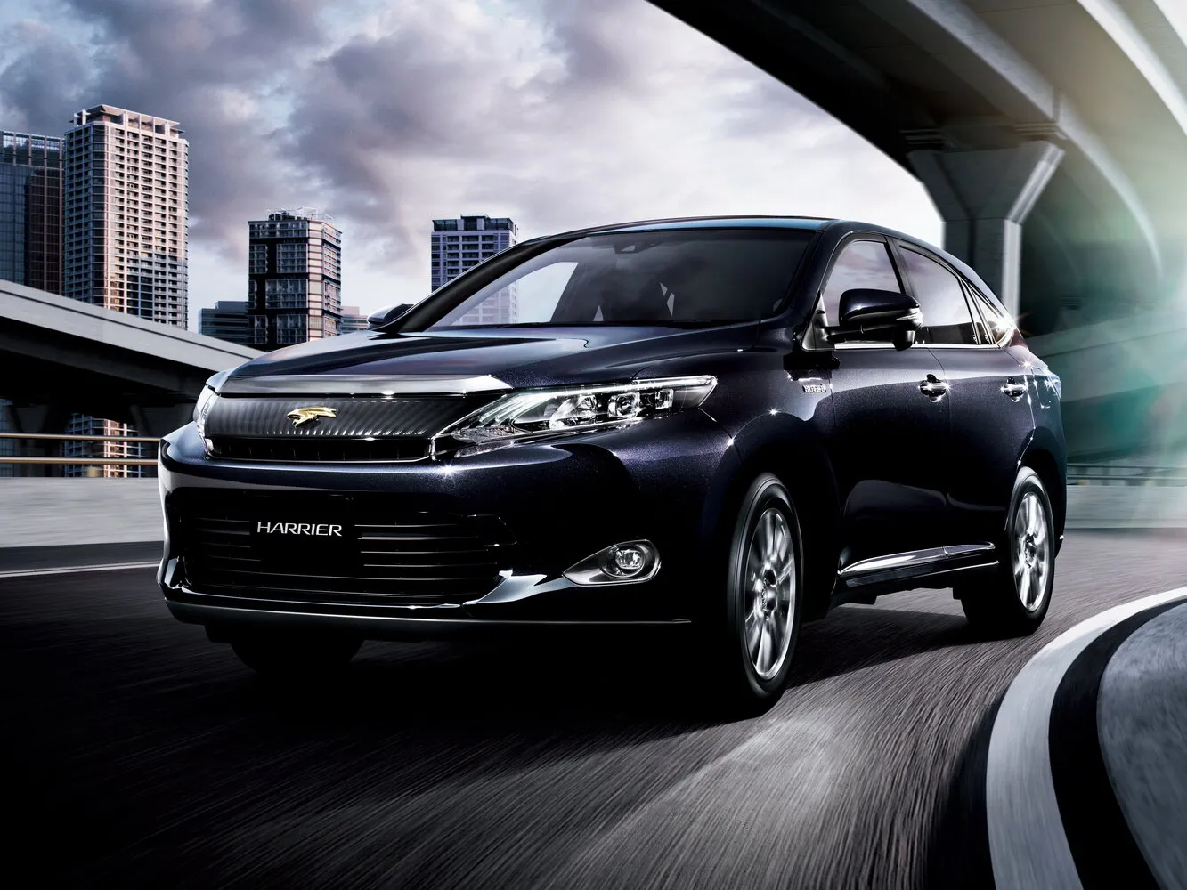 Toyota Harrier III (XU60)
