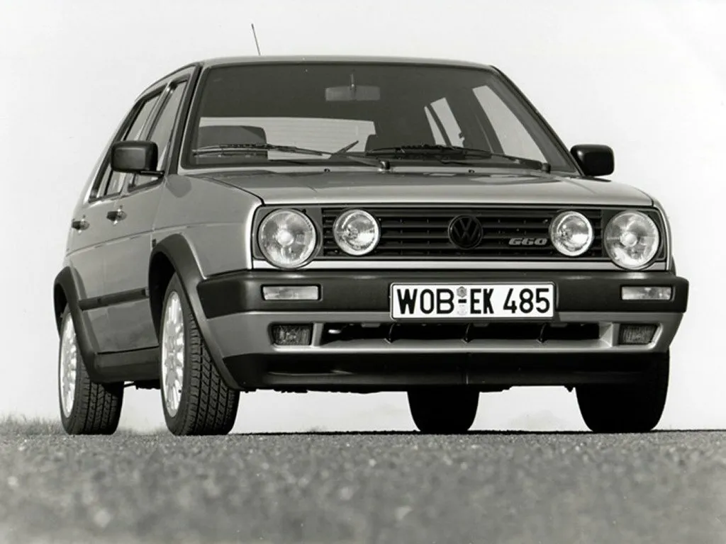 Volkswagen Golf GTI 1.8 MT (139 л.с.)