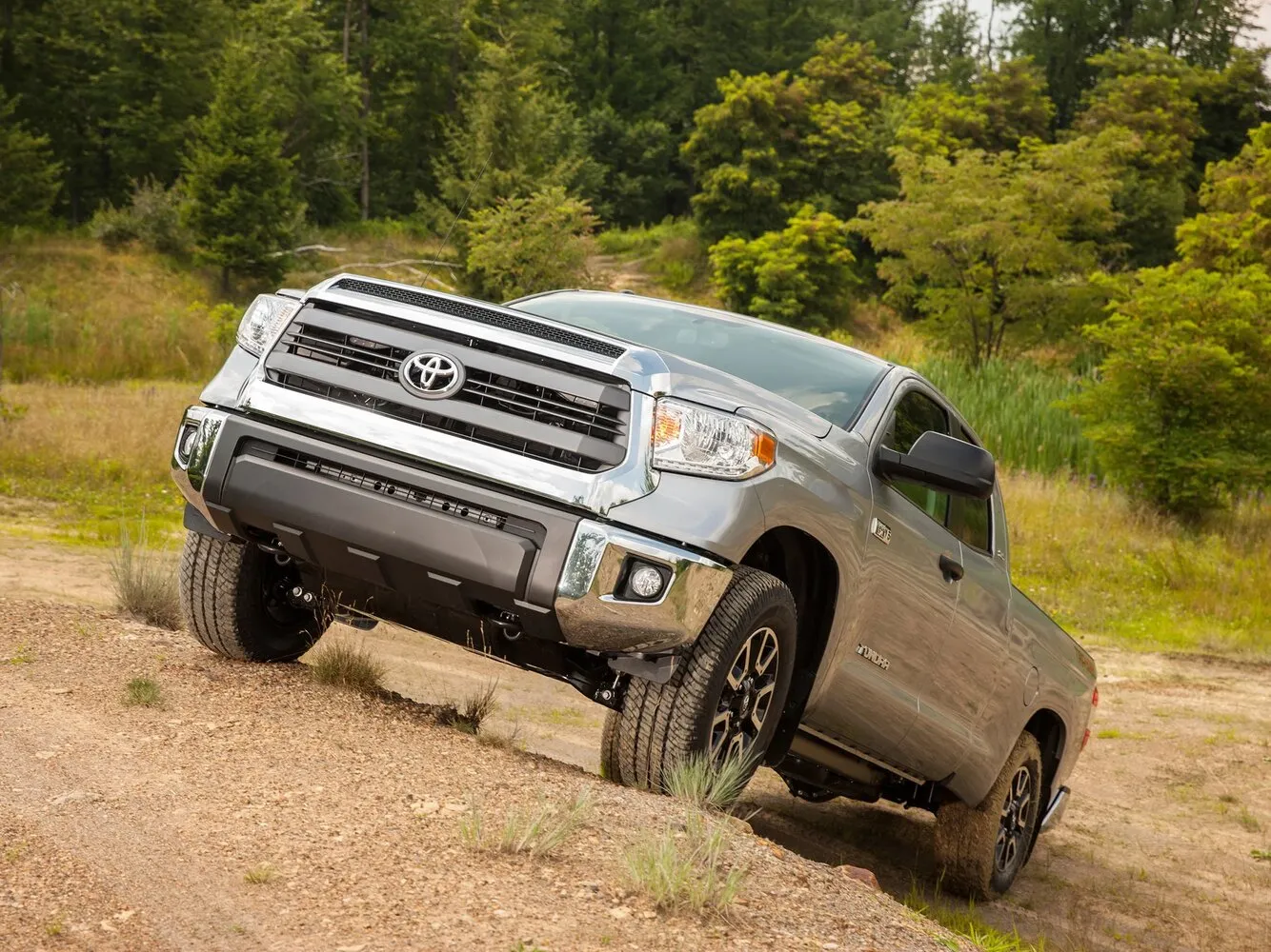 Toyota Tundra Long Bed 4.6 AT (310 л.с.) 4WD