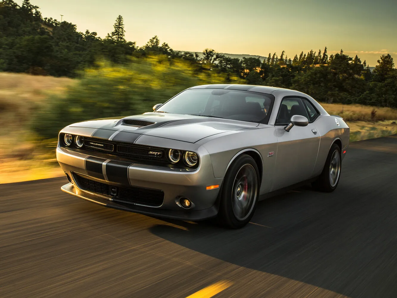 Dodge Challenger Hellcat 6.2 MT (717 л.с.)