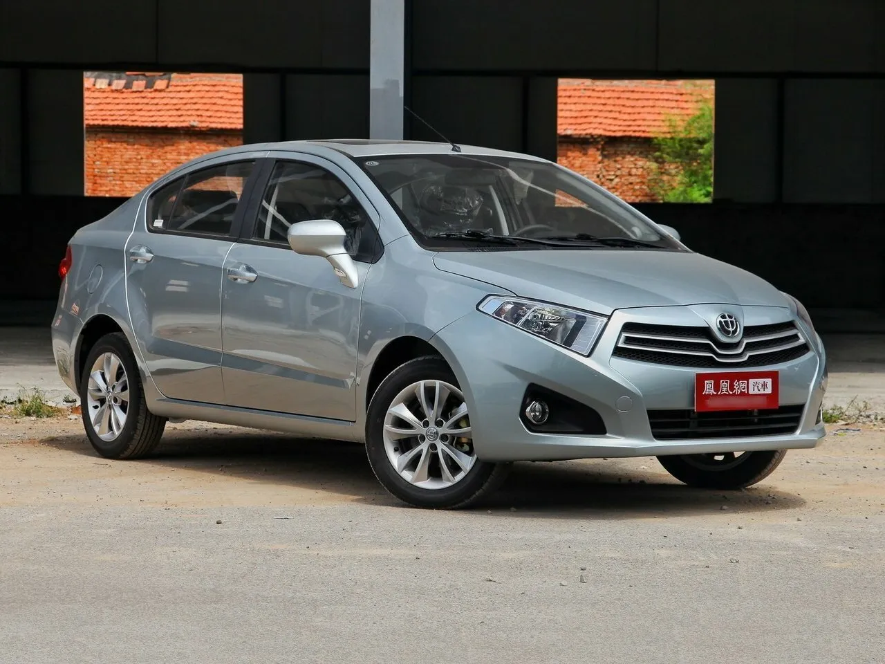 Brilliance H230 1.5 MT (105 л.с.)