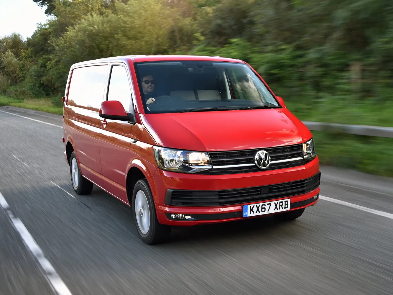 Volkswagen Transporter 2.0d MT (102 л.с.)