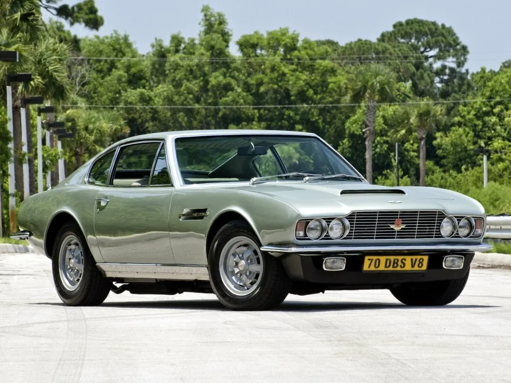 Aston Martin DBS