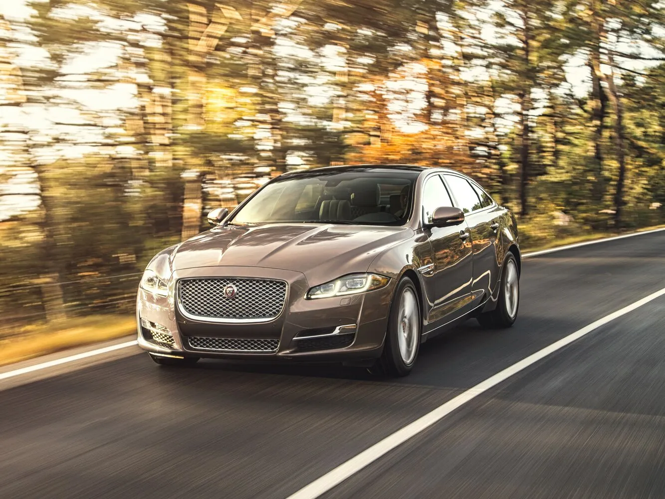 Jaguar XJ IV (X351) Рестайлинг