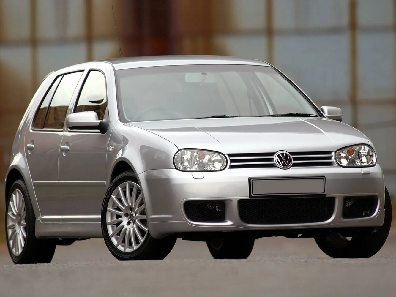 Volkswagen Golf R32 IV