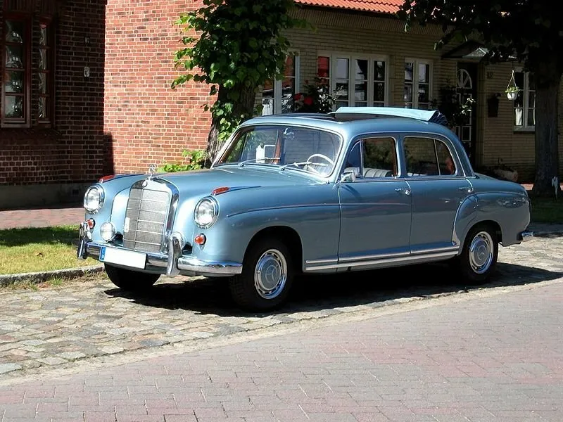 Mercedes-Benz W128 