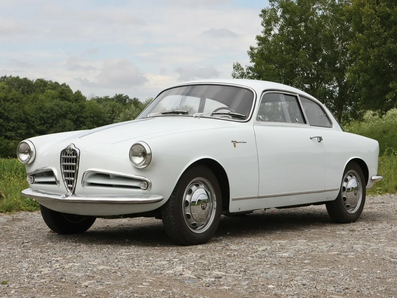 Alfa Romeo Giulietta 1.3 MT (80 л.с.)