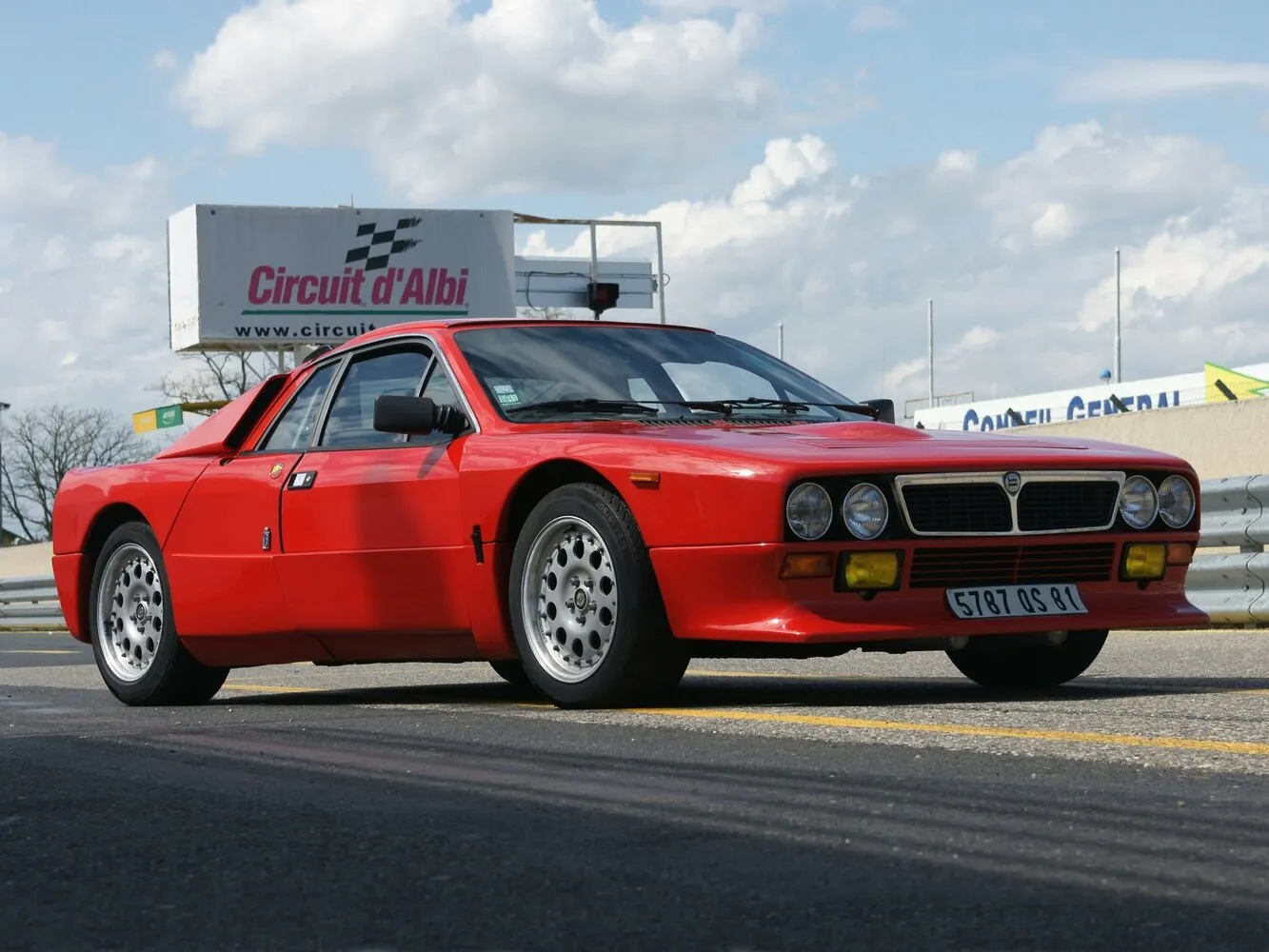 Lancia Rally 037 