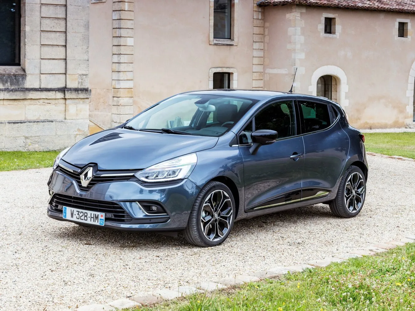 Renault Clio 1.5d MT (75 л.с.)