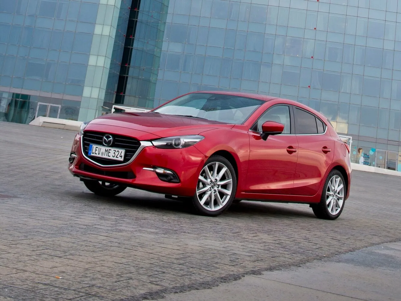 Mazda 3 2.2d AT (150 л.с.)