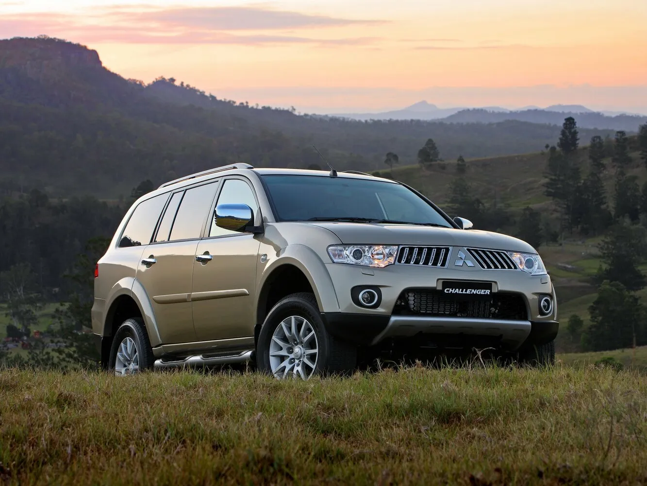 Mitsubishi Challenger