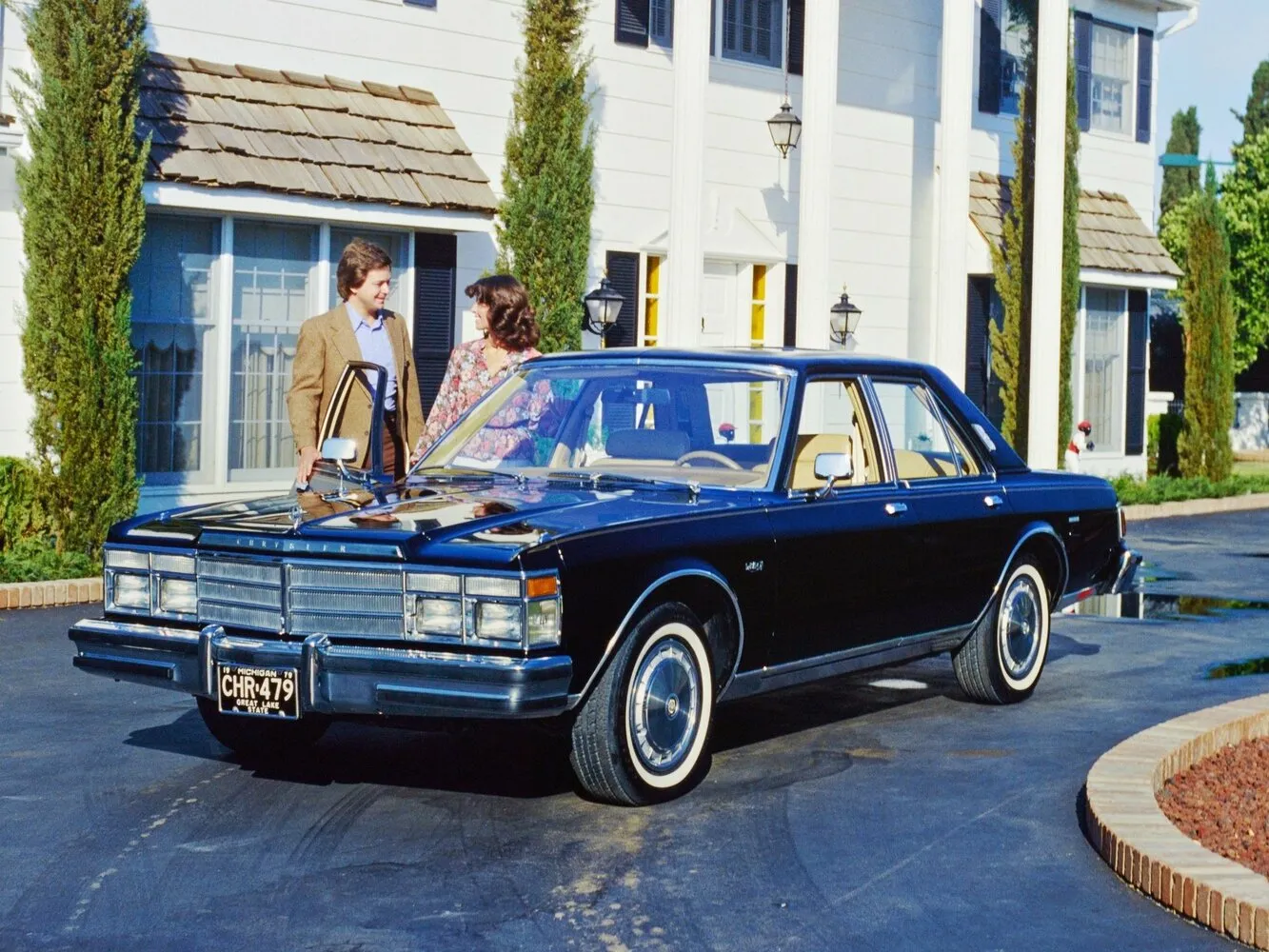 Chrysler LeBaron 5.2 AT (122 л.с.)