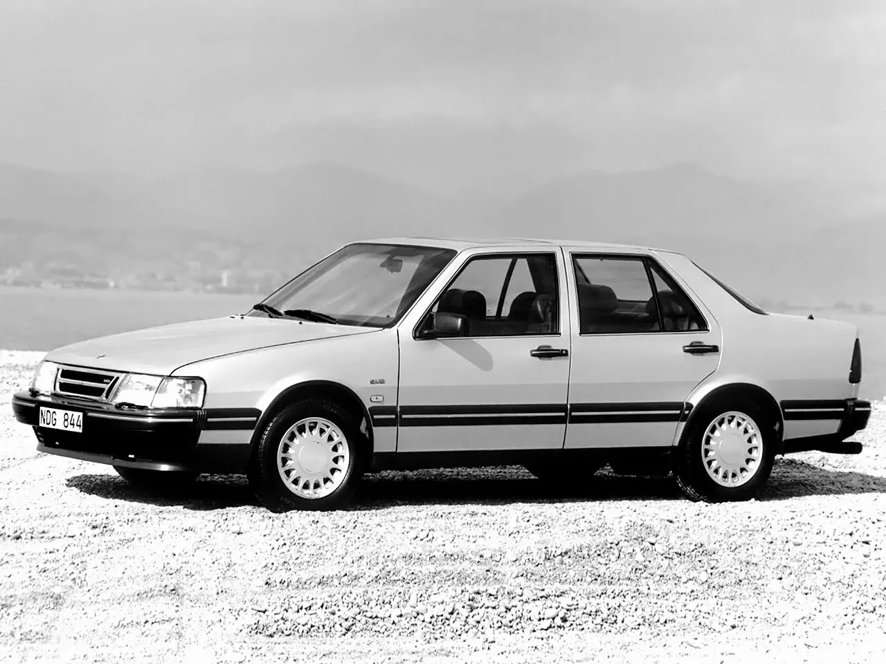 Saab 9000 2.0 AT (185 л.с.)