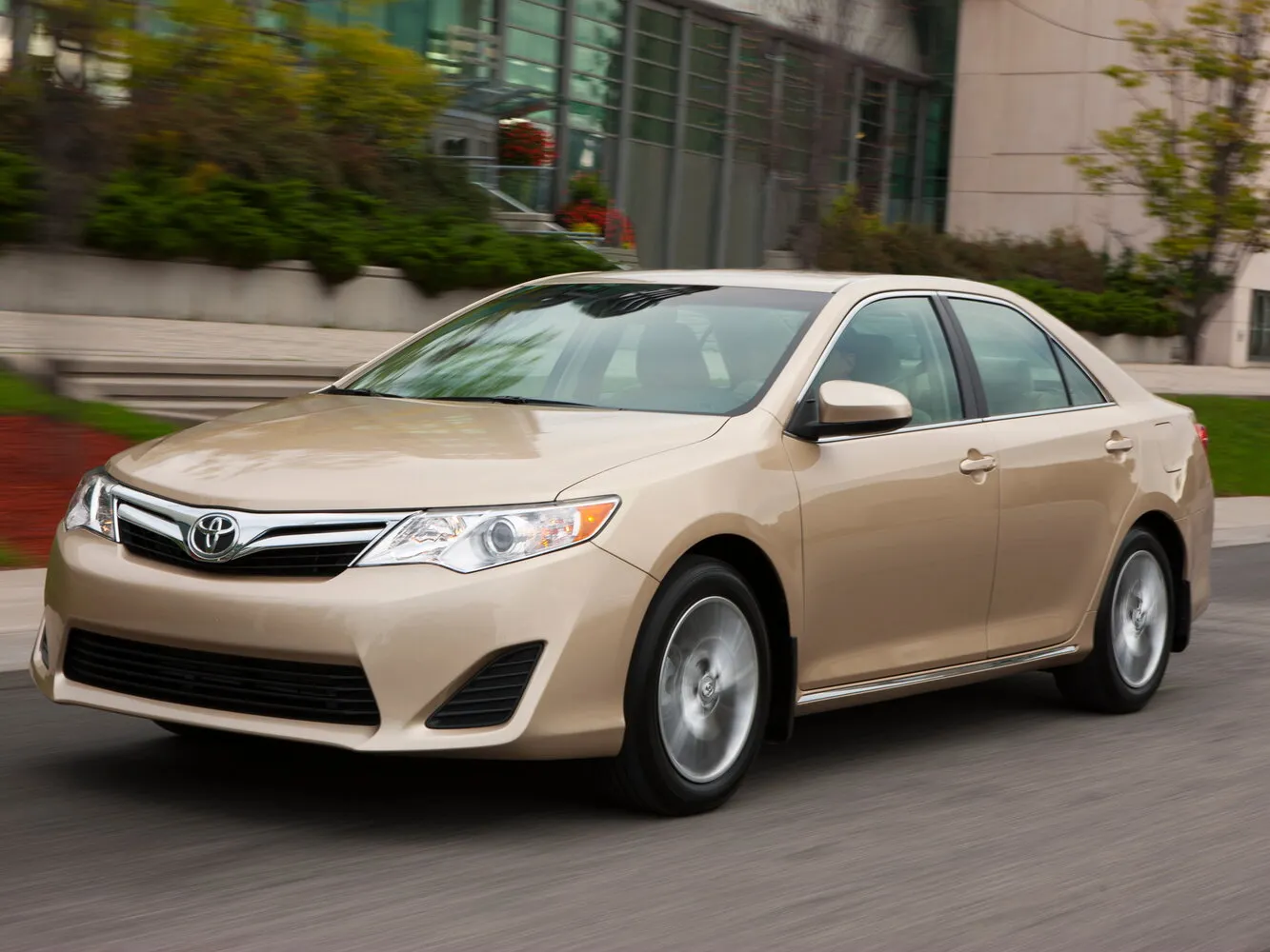 Toyota Camry US Market 3.5 AT (268 л.с.)
