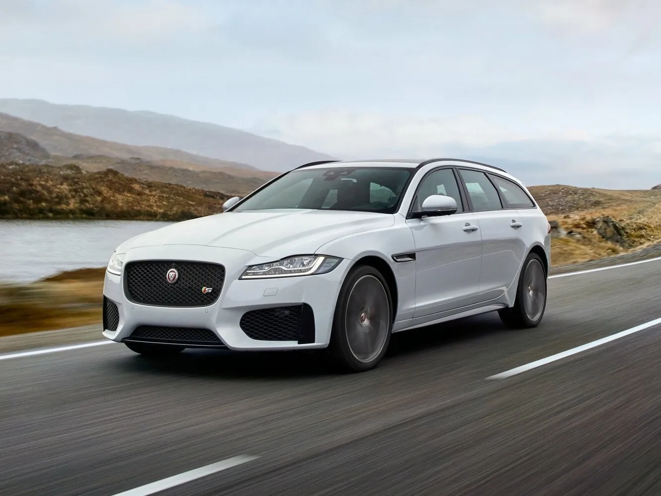 Jaguar XF 2.0d MT (163 л.с.)