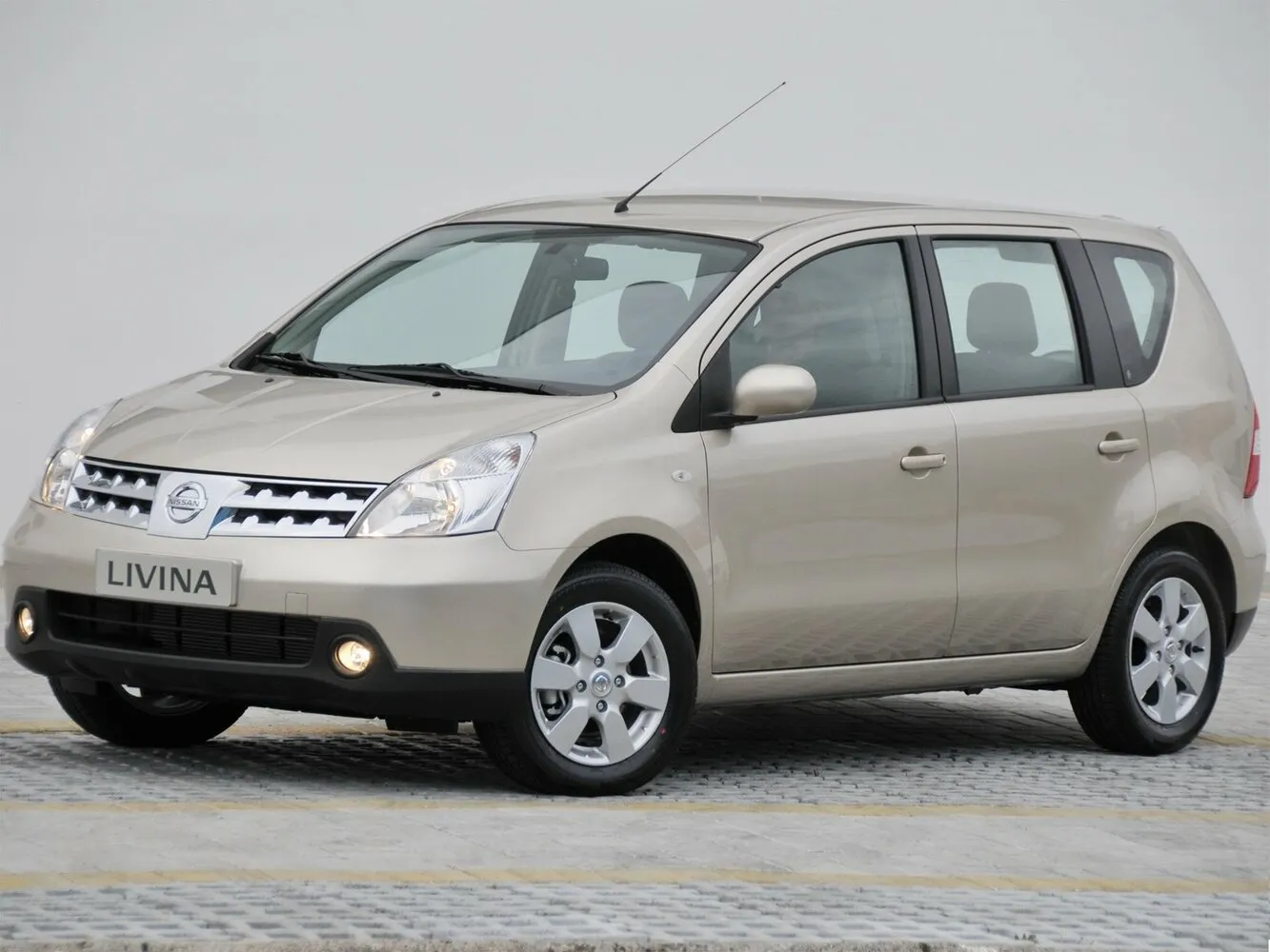 Nissan Livina