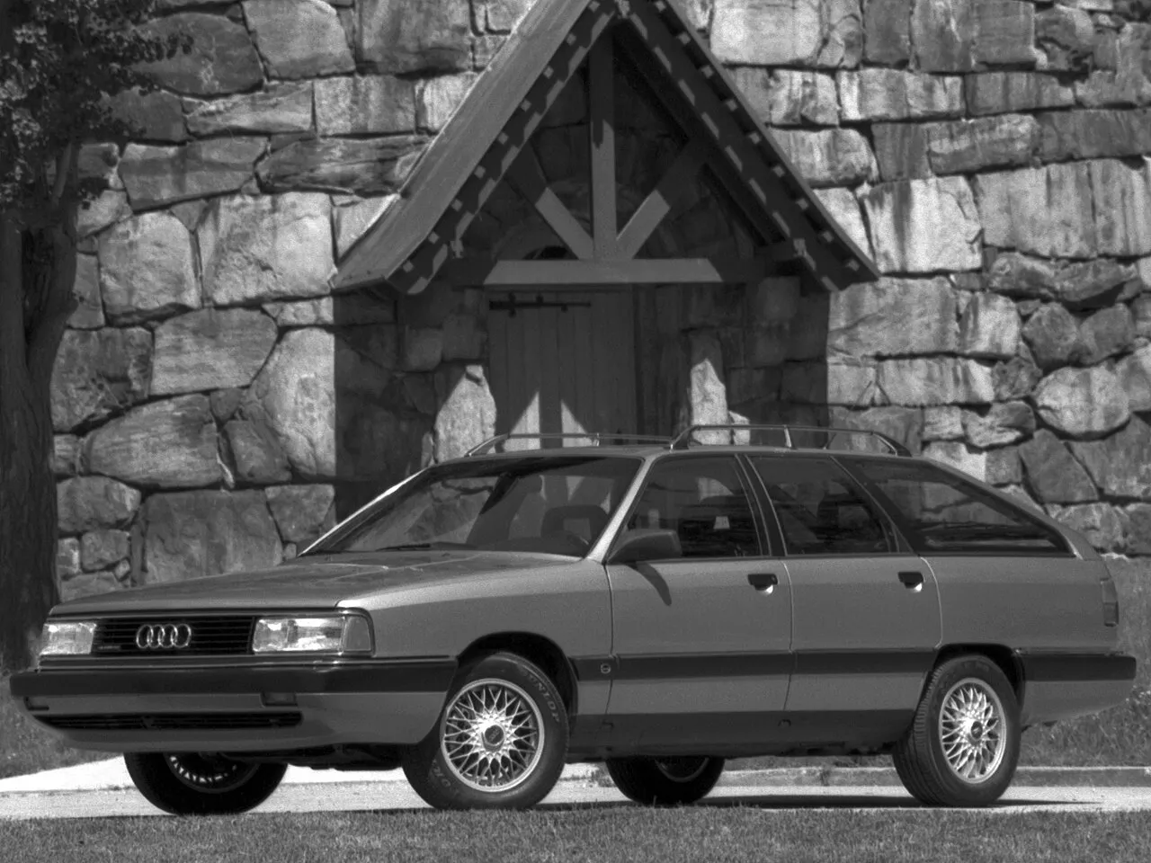 Audi 200 2.2 MT (165 л.с.)