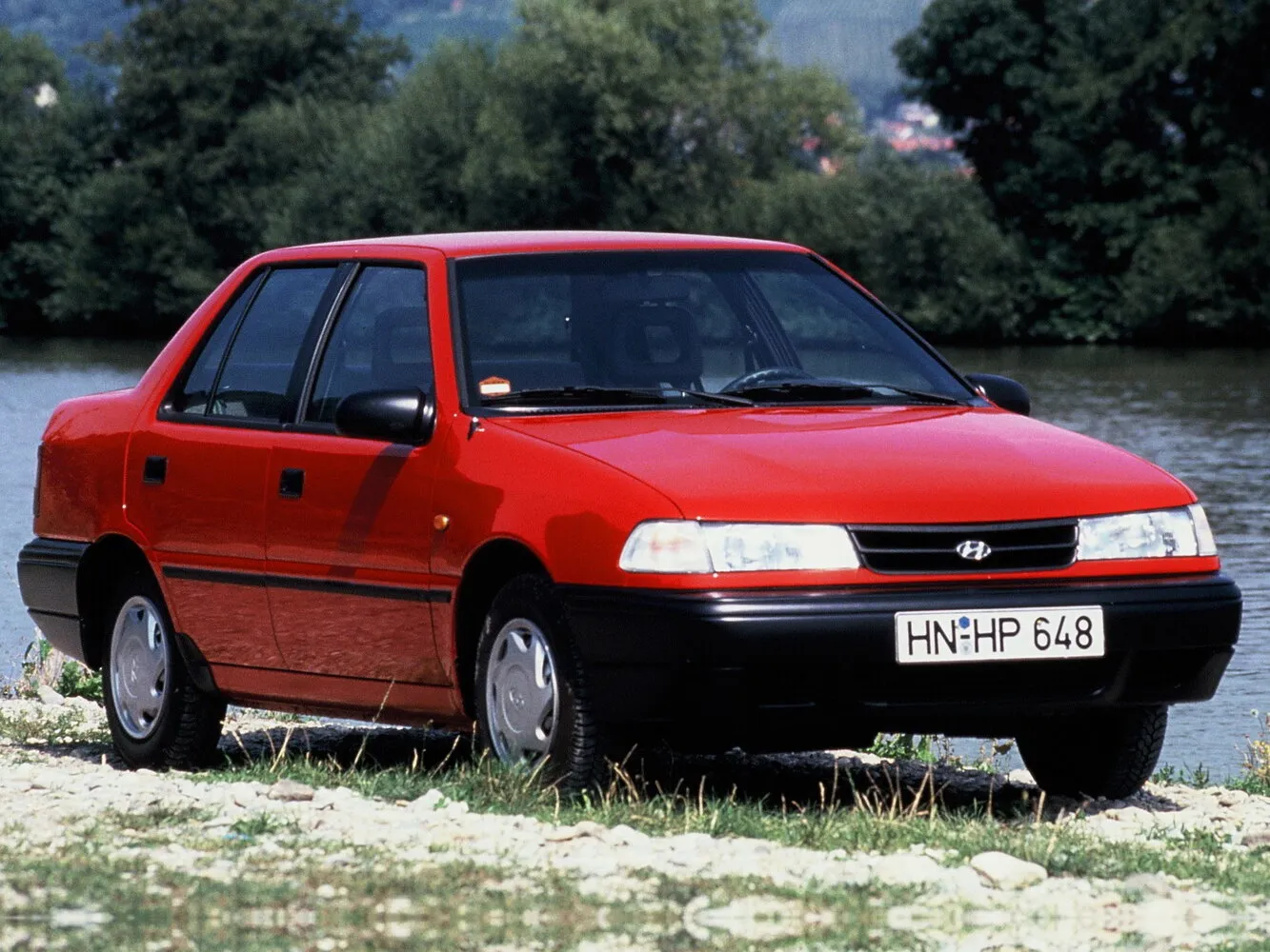 Hyundai Pony 1.5 MT (77 л.с.)