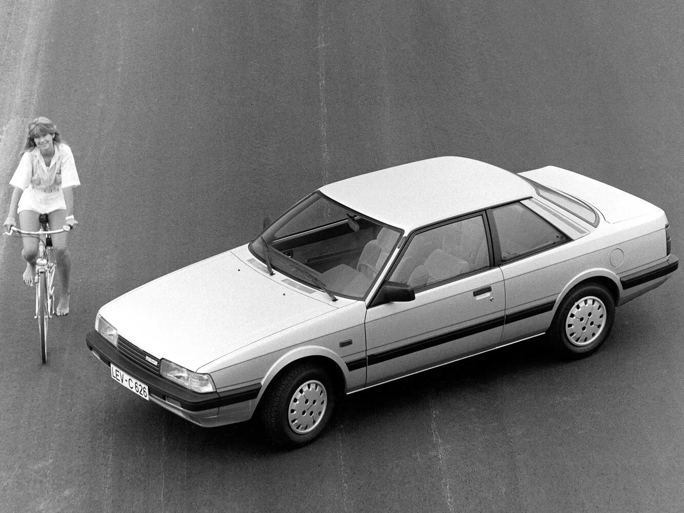 Mazda 626 2.0 MT (101 л.с.)