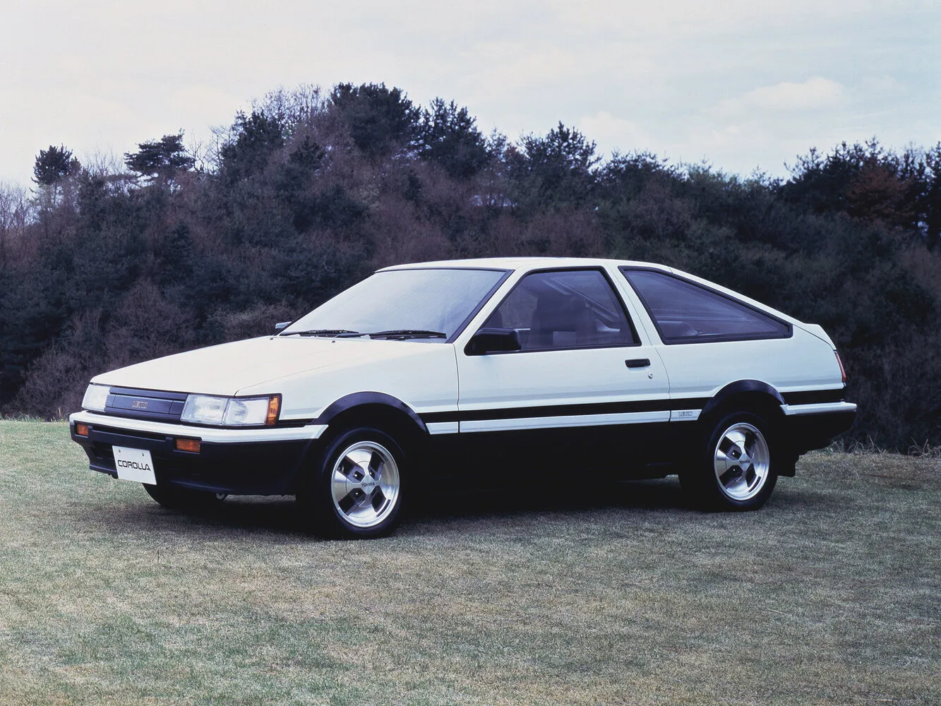 Toyota Corolla Levin 1.5 MT (85 л.с.)