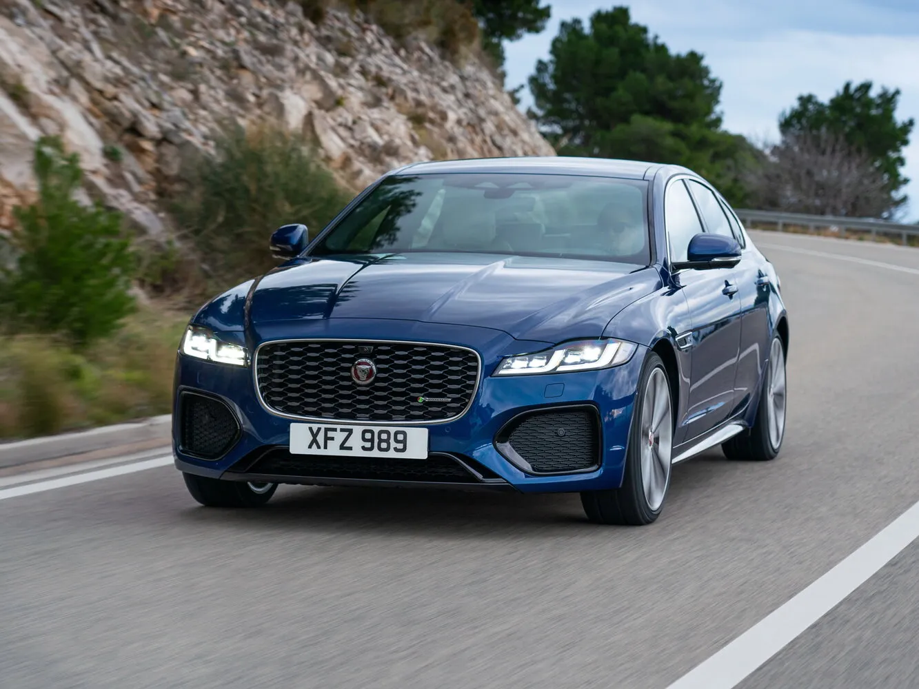 Jaguar XF II Рестайлинг