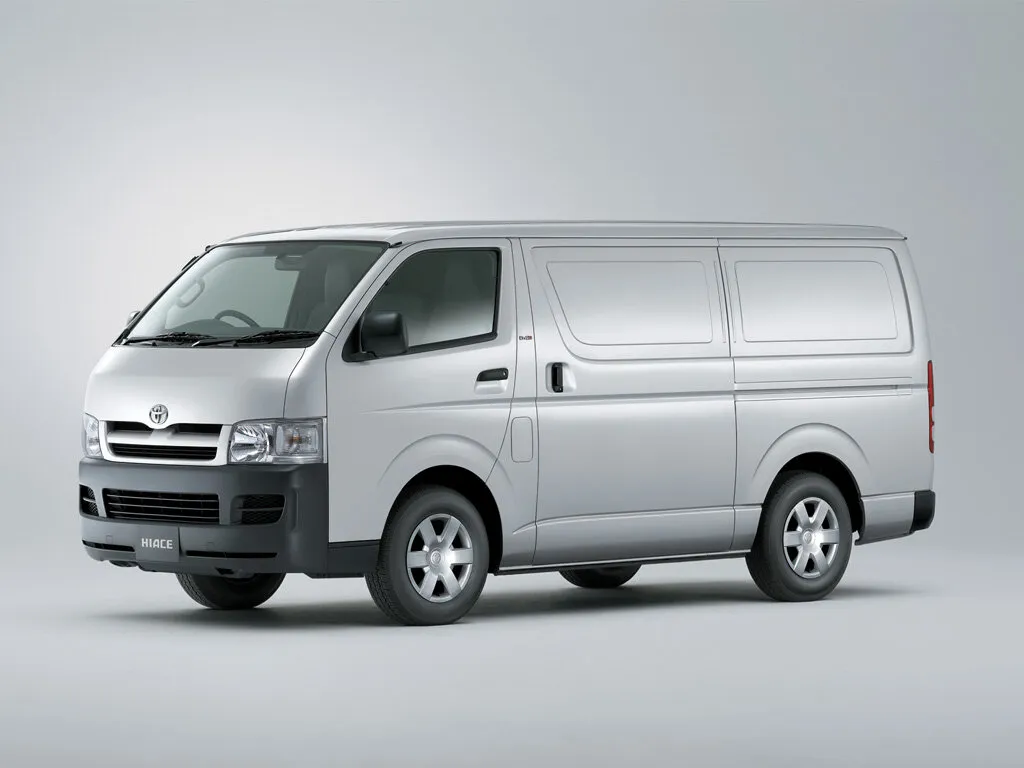 Toyota HiAce 3.0d MT (136 л.с.)
