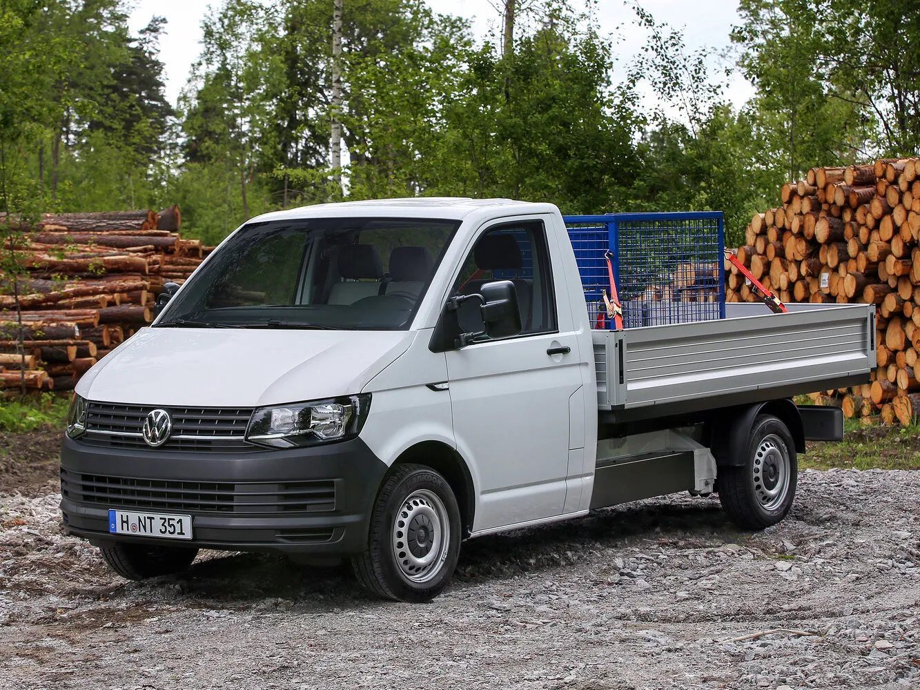 Volkswagen Transporter 2.0d MT (102 л.с.)