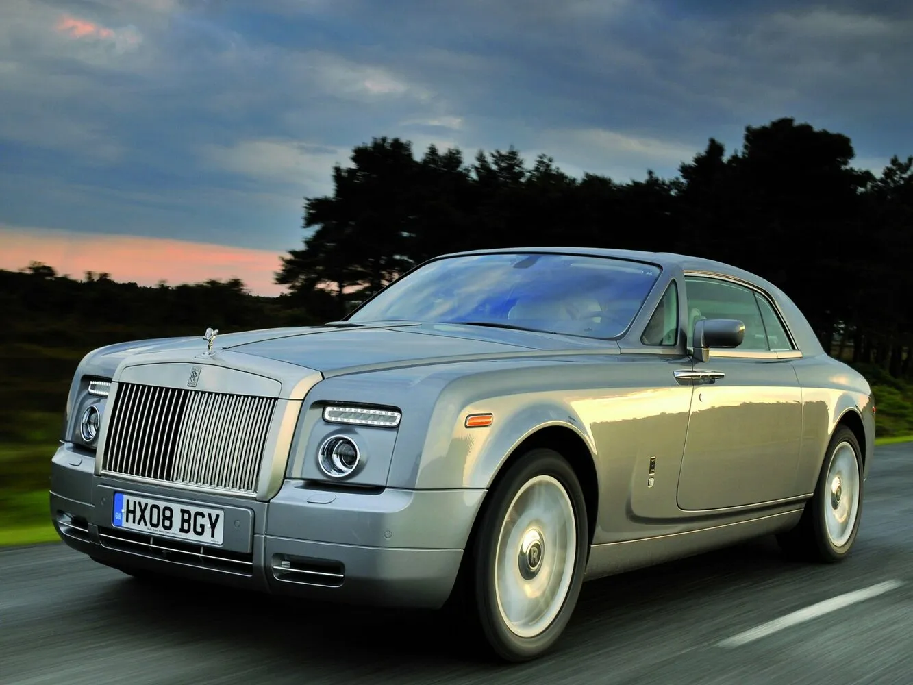 Rolls-Royce Phantom Aviator 6.8 AT (460 л.с.)