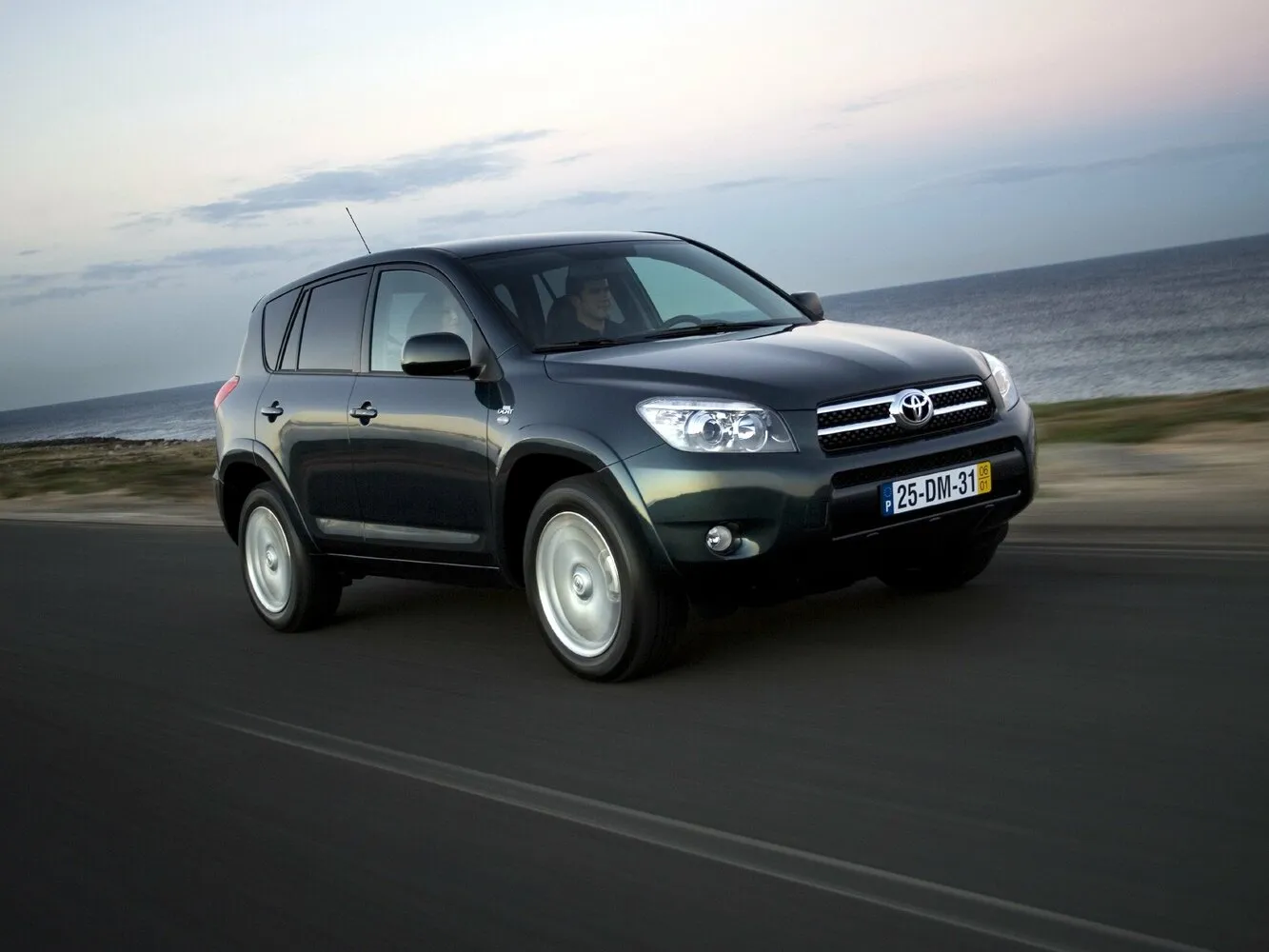 Toyota RAV4 III (XA30)