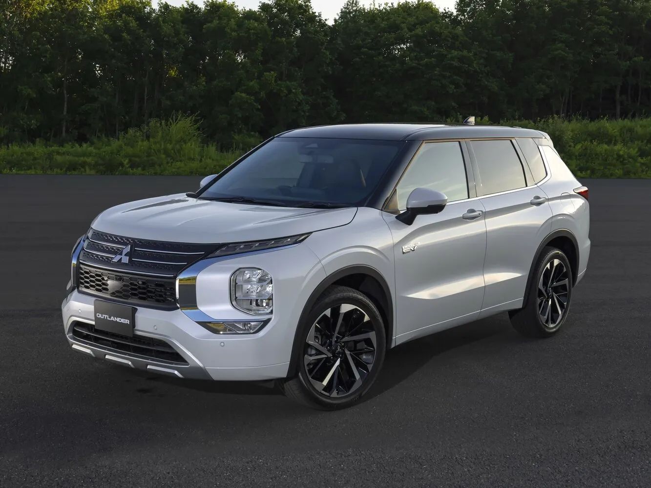 Mitsubishi Outlander IV