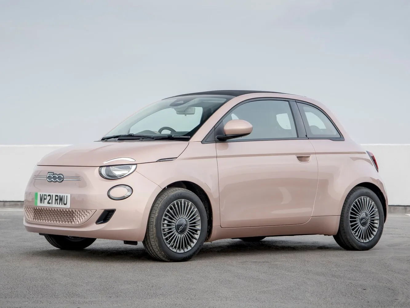 Fiat 500 500e 42 kWh Electro AT (87.0 кВт)