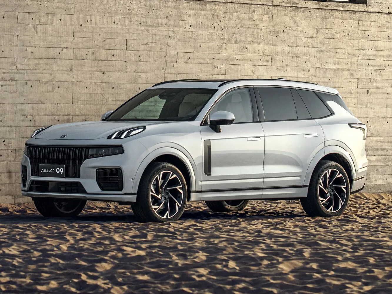 Lynk & Co 09