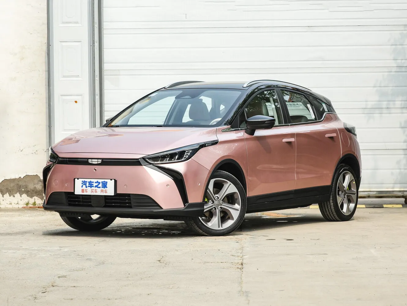 Geely Geometry M6 