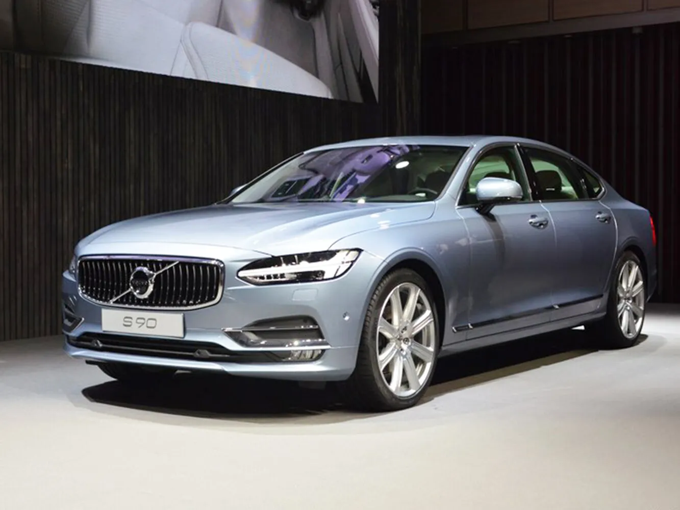 Volvo S90 Long 2.0 AT (190 л.с.)