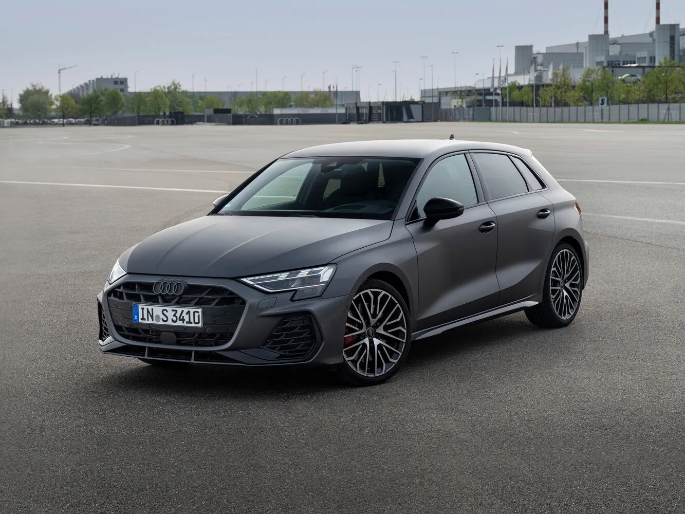 Audi S3 2.0 AMT (333 л.с.) 4WD