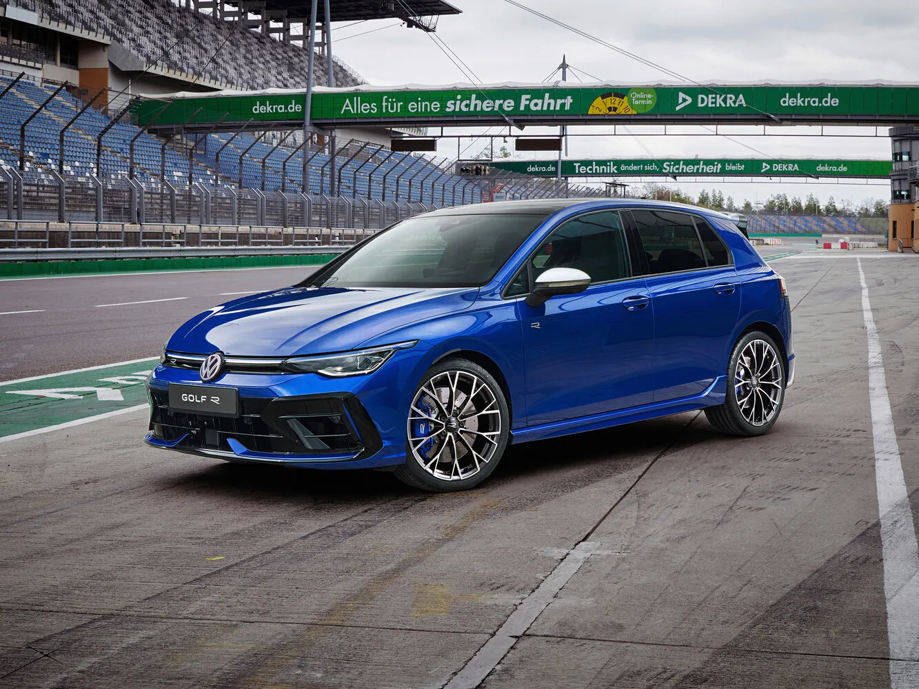 Volkswagen Golf R VIII Рестайлинг