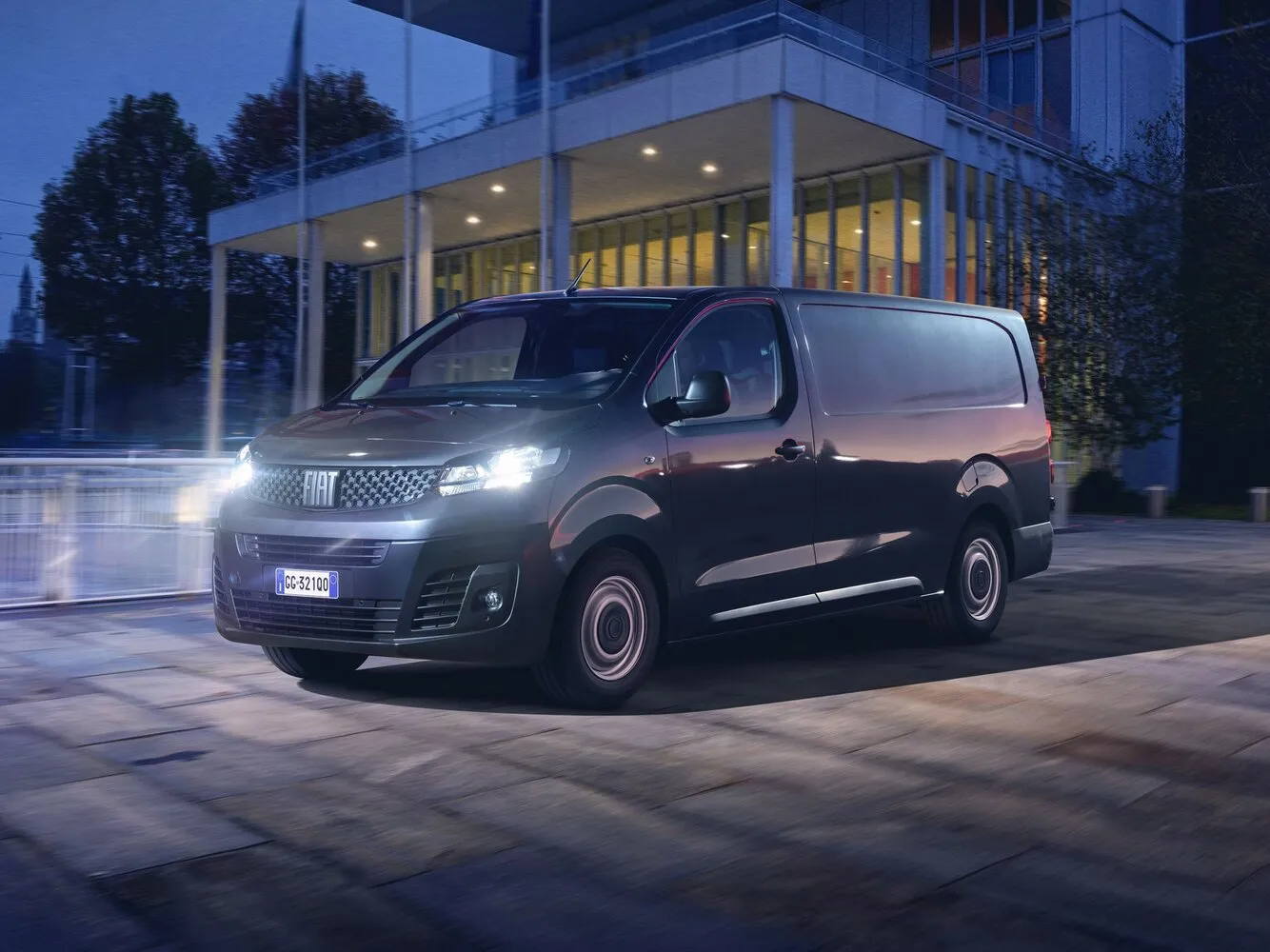 Fiat Scudo 2.0d AT (145 л.с.)