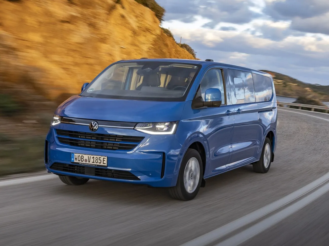 Volkswagen Caravelle 2.0d AT (170 л.с.) 4WD